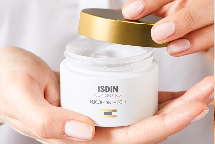 Glicoisdin glycolic acid facial cream