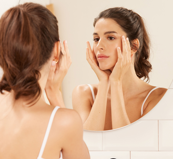 I’ve got oily skin… should I use an oil cleanser? ISDIN