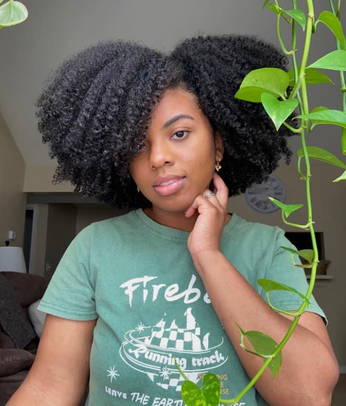 Short Black Hairstyle with Volume on Top