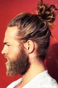 curly hair ponytail styles for men