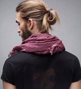 messy ponytail hairstyles for men