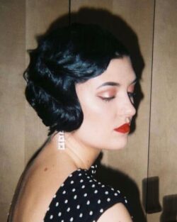 Full of glamour, a vintage hollywood bob.